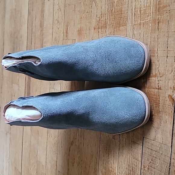 Lucky Brand, Pellyon Western Bootie, Slate Grey‎ (bluish tone), Size 8 - NWT - Picture 10 of 14